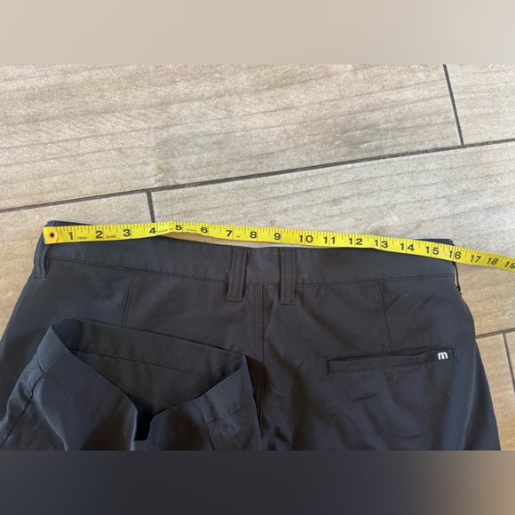 Travis Matthew Golf Shorts Men's Size 32 Stretch Performance - Picture 2 of 6